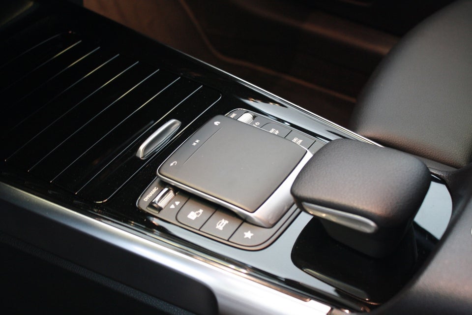 Mercedes GLB200 d 2,0 Progressive Line aut. 5d