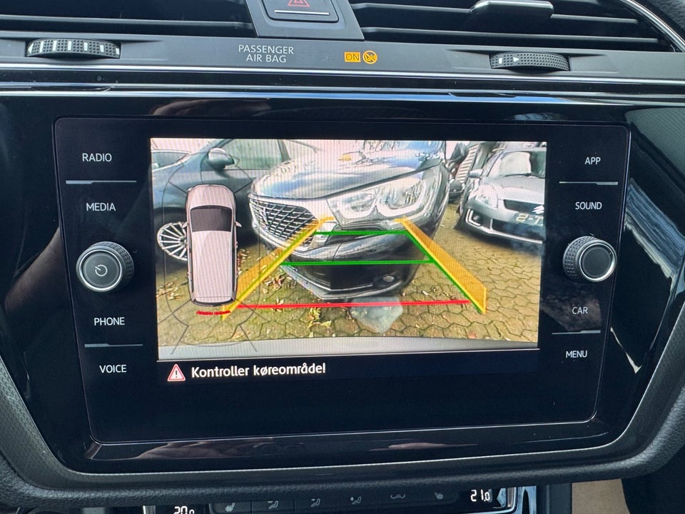 VW Touran 1,6 TDi 115 IQ.Drive DSG 7prs 5d