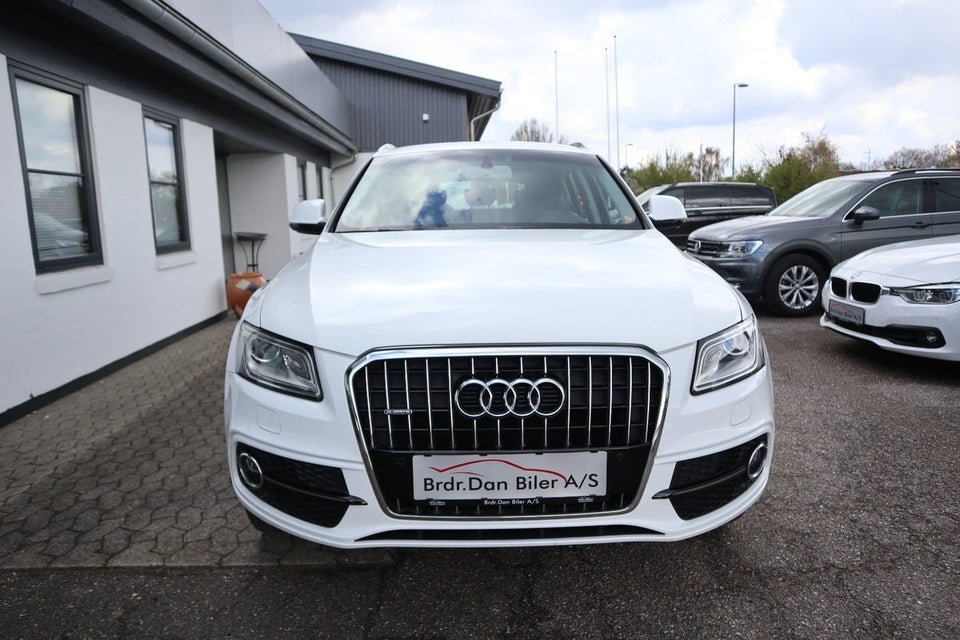 Audi Q5 2,0 TDi 190 S-line quattro S-tr. 5d