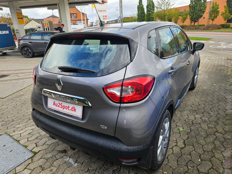 Renault Captur 1,2 TCe 120 Expression EDC 5d