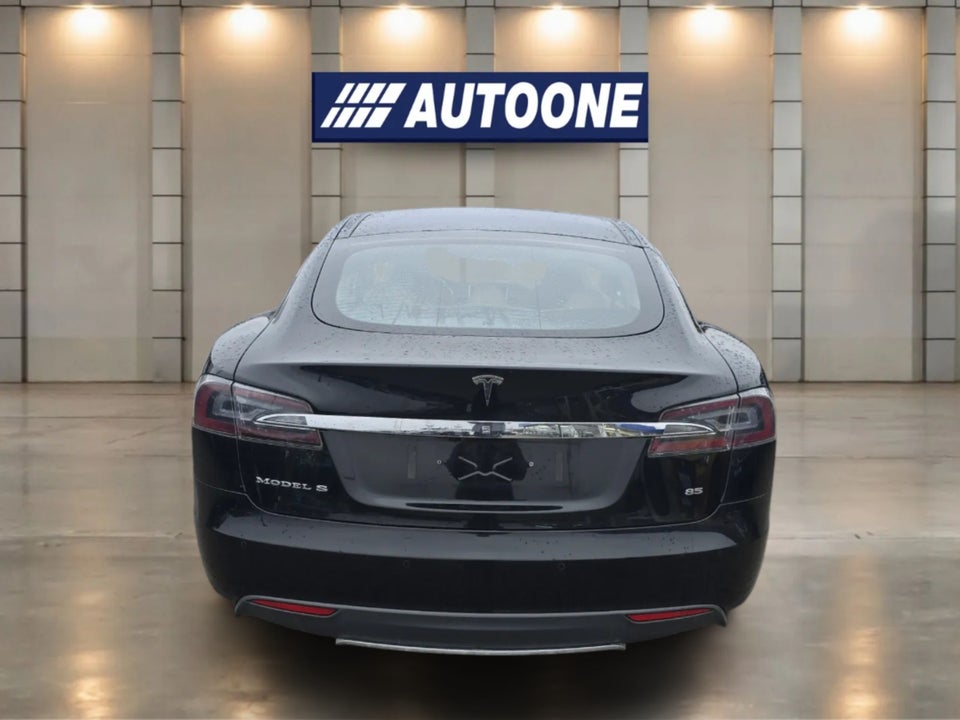 Tesla Model S 85 5d