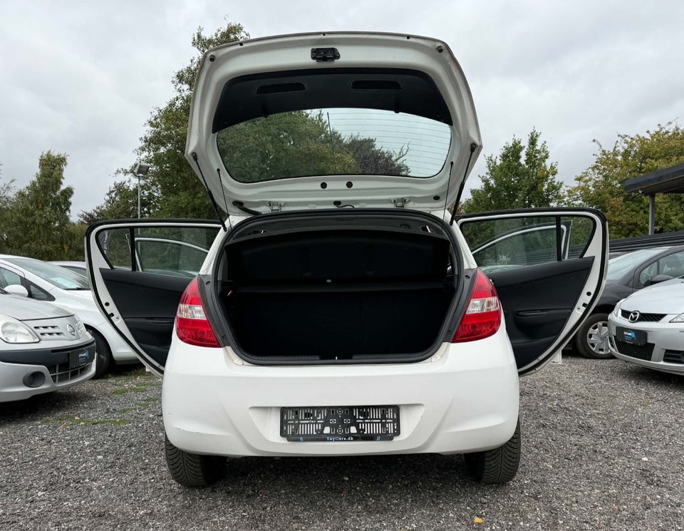 Hyundai i20 1,25 Classic 5d