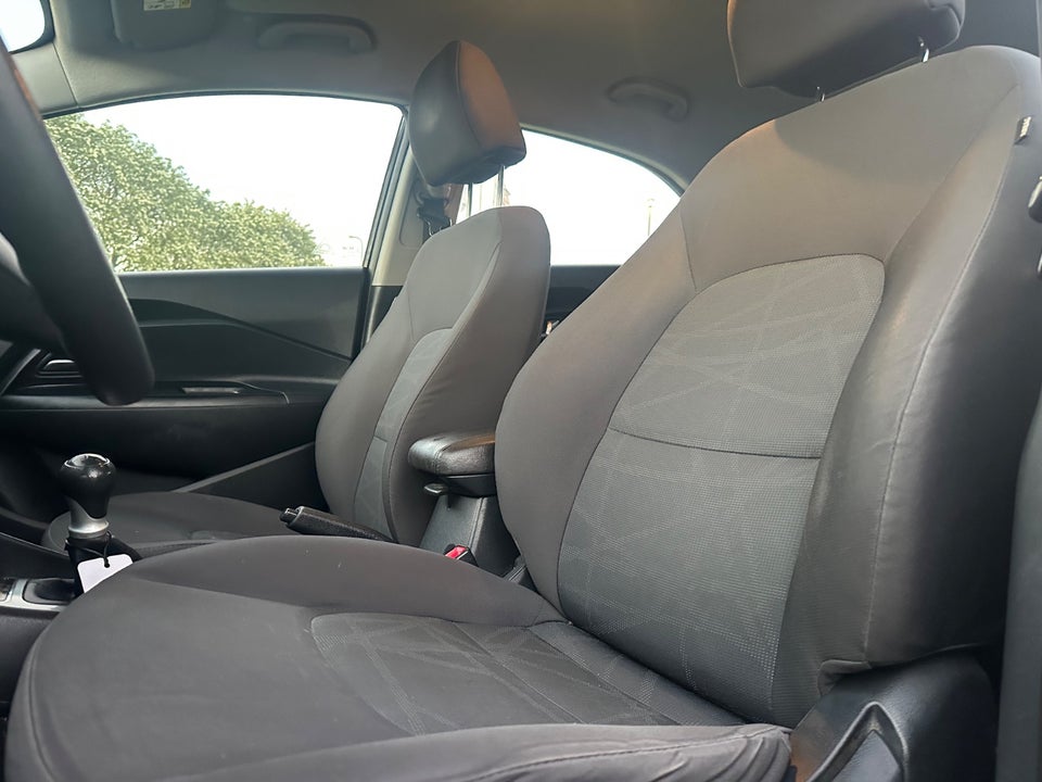 Kia Rio 1,2 CVVT Limited 5d