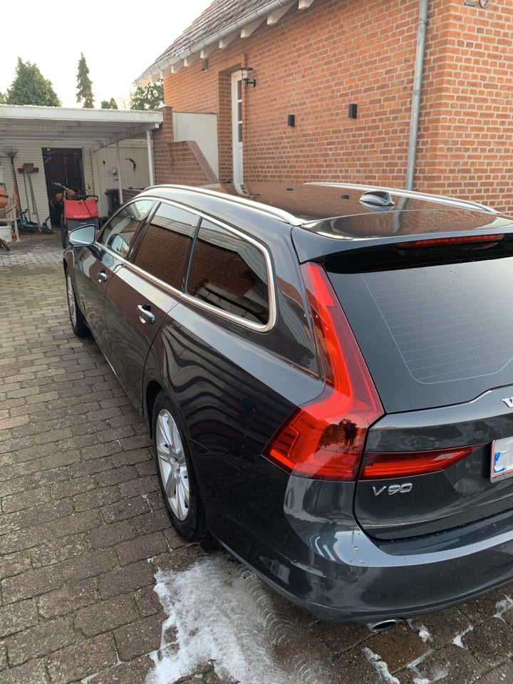 Volvo V90 2,0 D4 190 Momentum aut. 5d