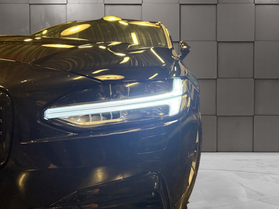 Volvo V90 2,0 T6 ReCharge R-Design aut. AWD 5d
