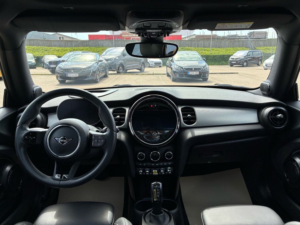 MINI Cooper SE Maximise 3d