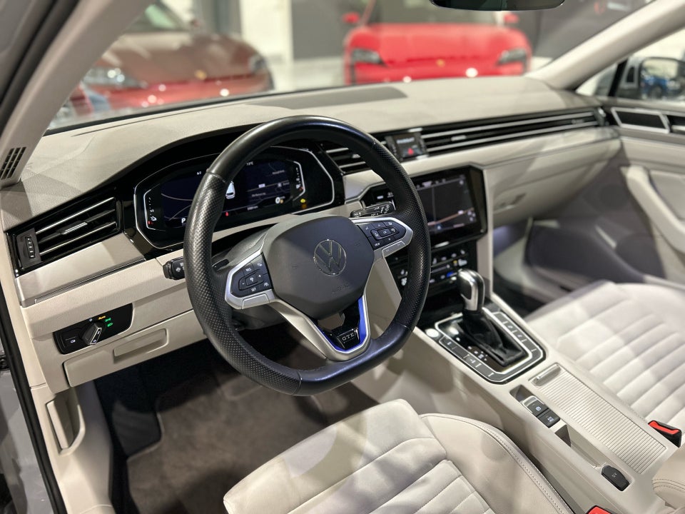 VW Passat 1,4 GTE High Variant DSG 5d