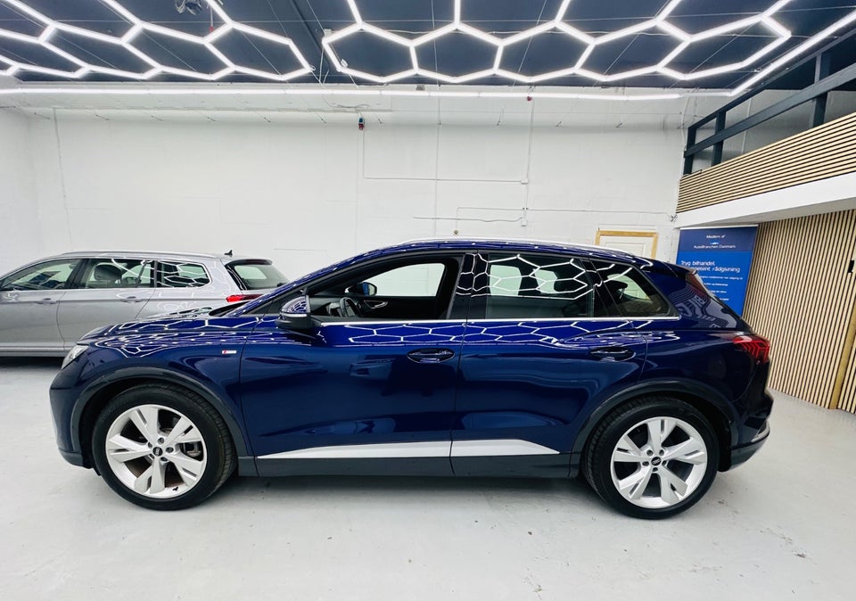 Audi Q4 e-tron 35 S-line 5d