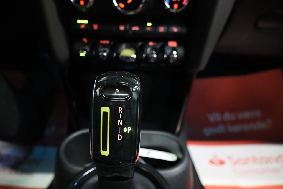 MINI Cooper SE Camden Edition 3d