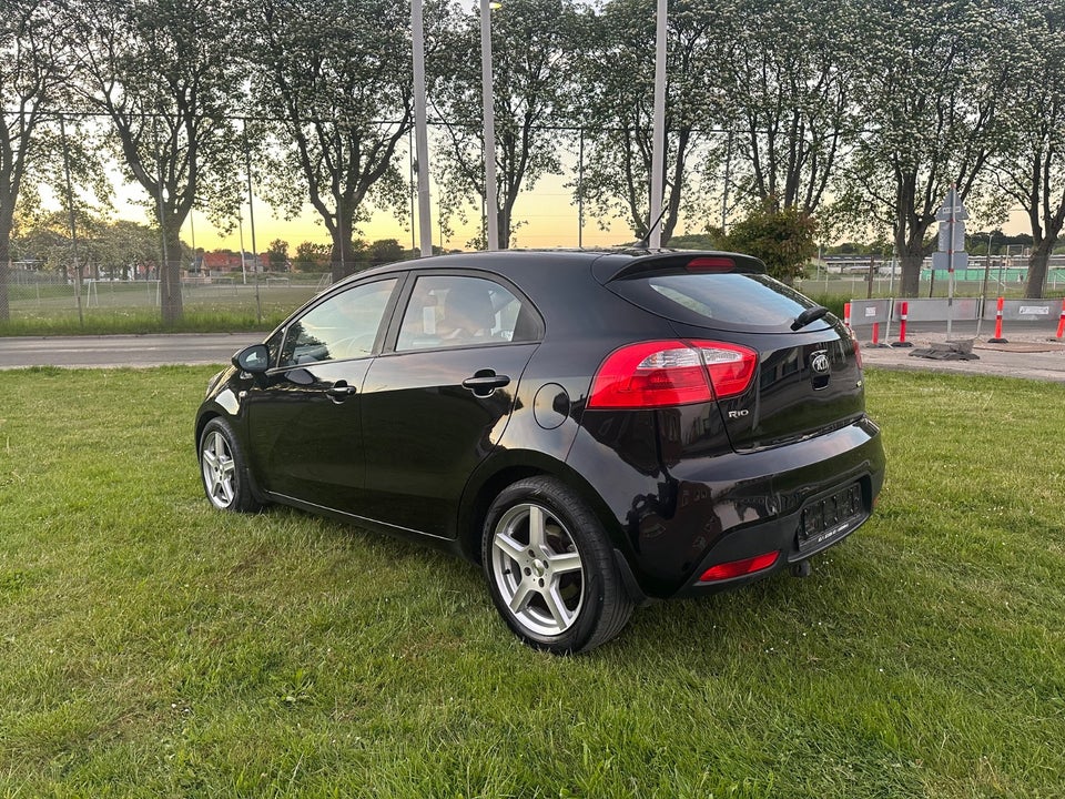 Kia Rio 1,2 CVVT Limited 5d