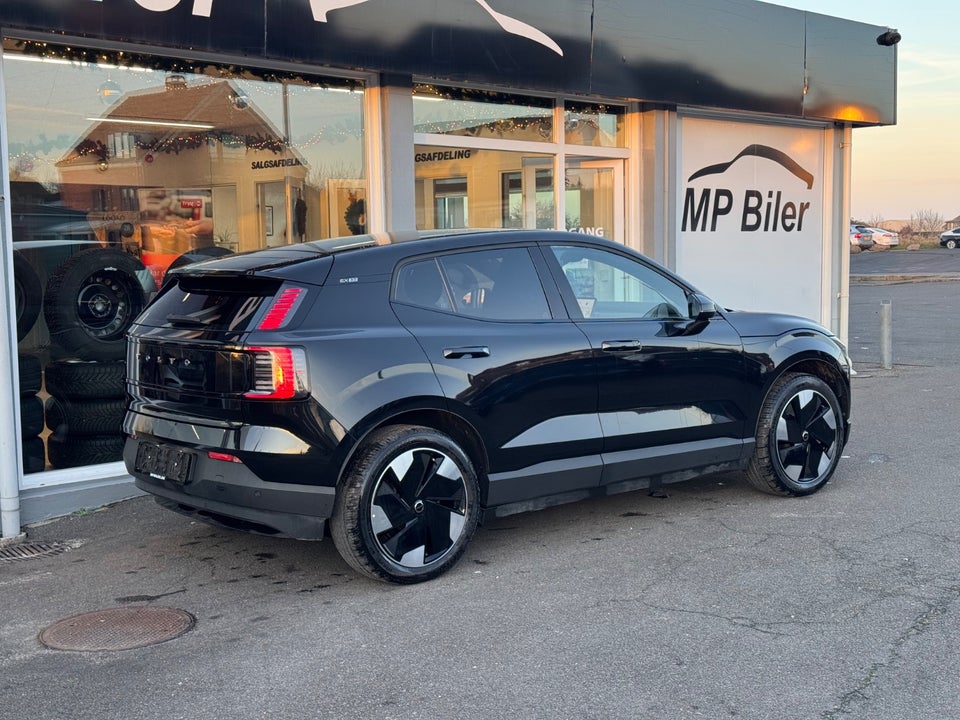 Volvo EX30 Twin Performance Plus 5d