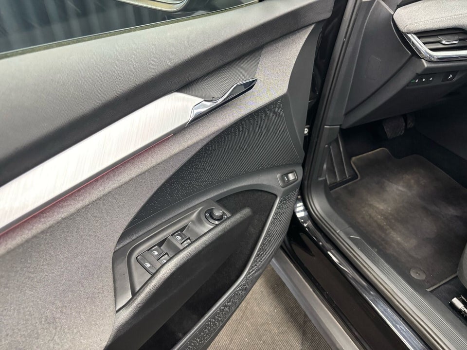 Skoda Enyaq 80 iV Loft 5d