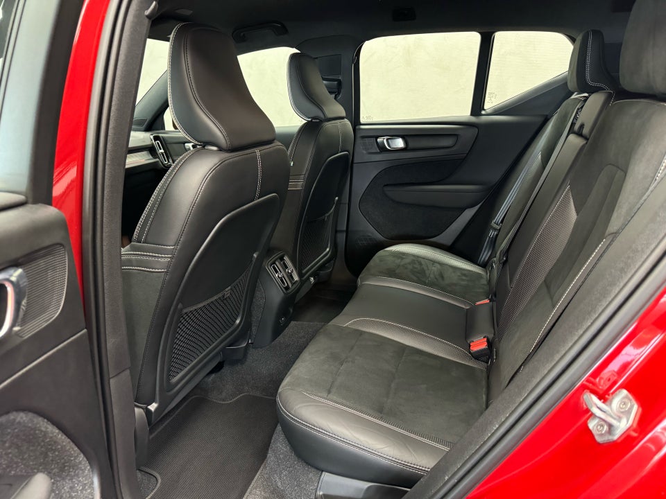Volvo XC40 P8 ReCharge Twin R-Design 5d