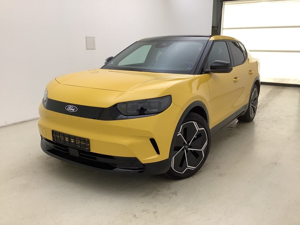 Ford Capri 82 Premium Extended Range 5d