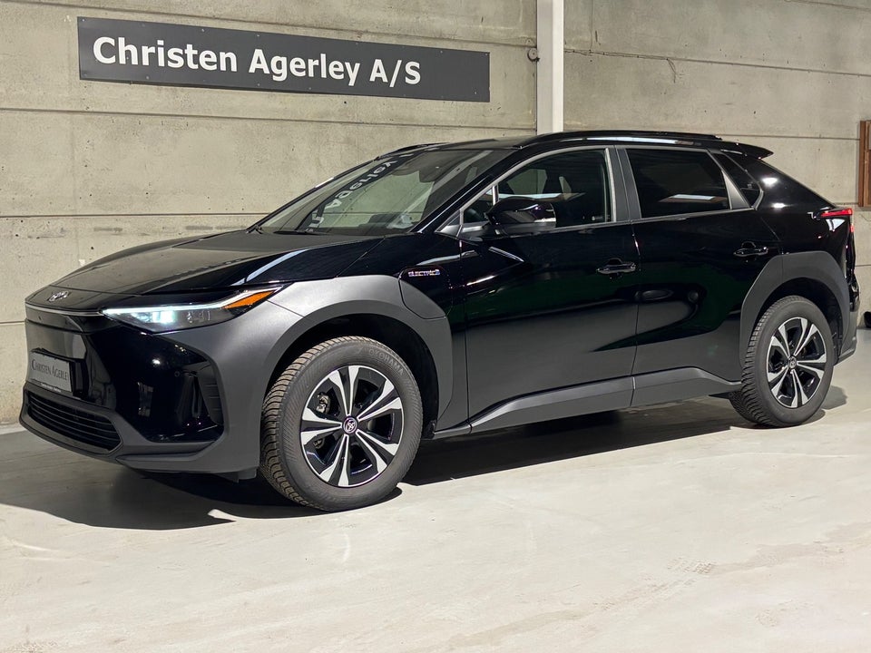 Toyota bZ4X Active 5d