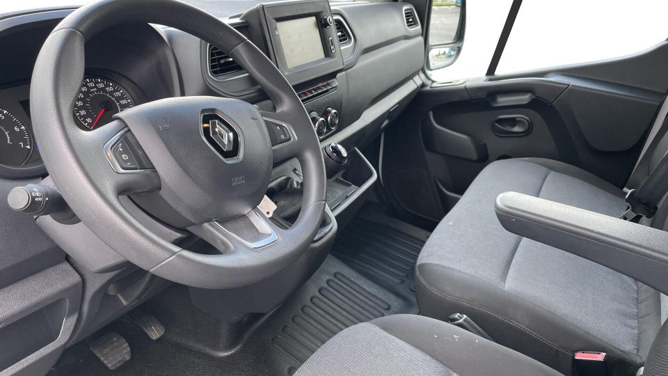 Renault Master V T33 2,0 dCi 150 L2H2 Kassevogn Tekno