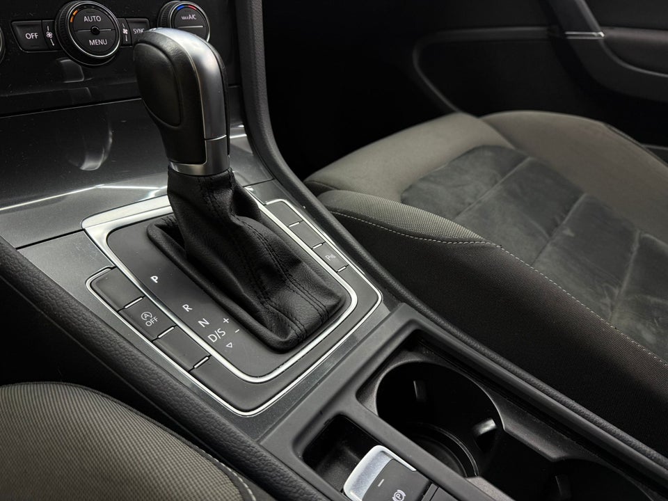 VW Golf VII 1,6 TDi 115 Comfortline Variant DSG 5d