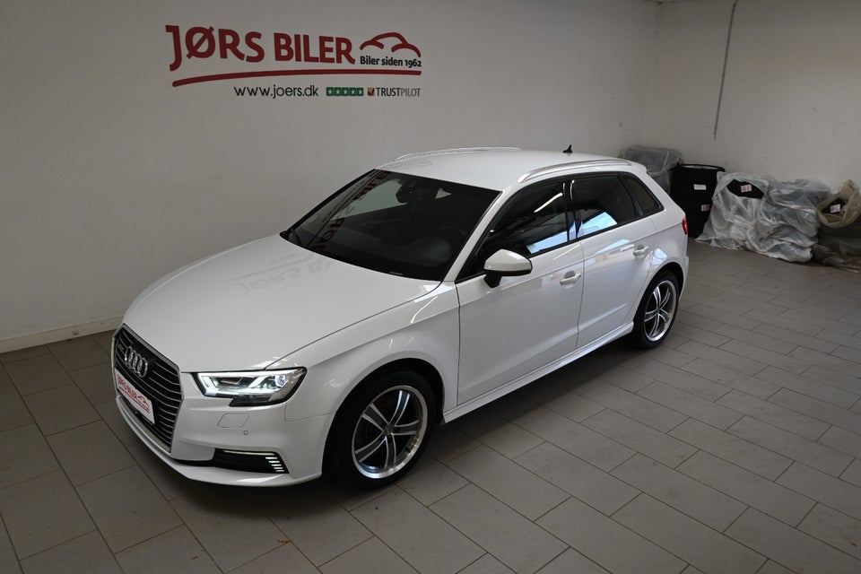 Audi A3 1,4 e-tron Sportback S-tr. 5d