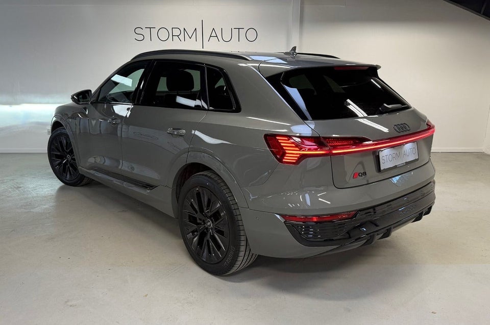 Audi Q8 e-tron 50 S-line quattro 5d