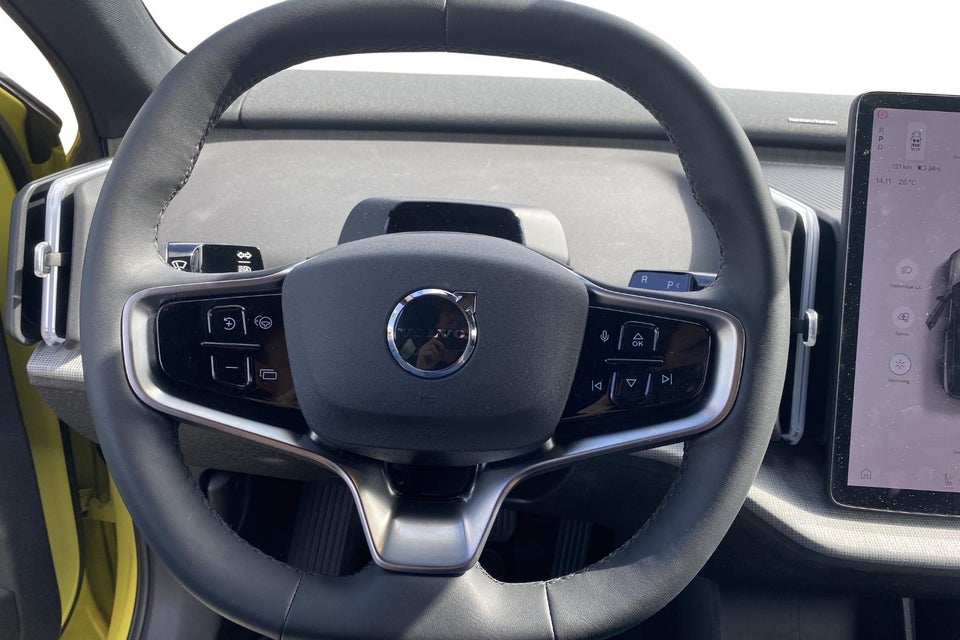 Volvo EX30 Standard Range Plus 5d