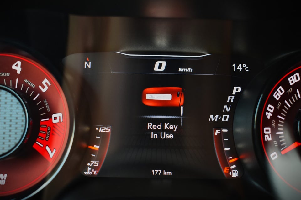 Dodge Challenger 6,2 SRT Hellcat Black Ghost Edition aut. 2d