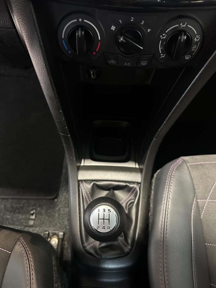 Suzuki Swift 1,2 Dualjet Style 5d