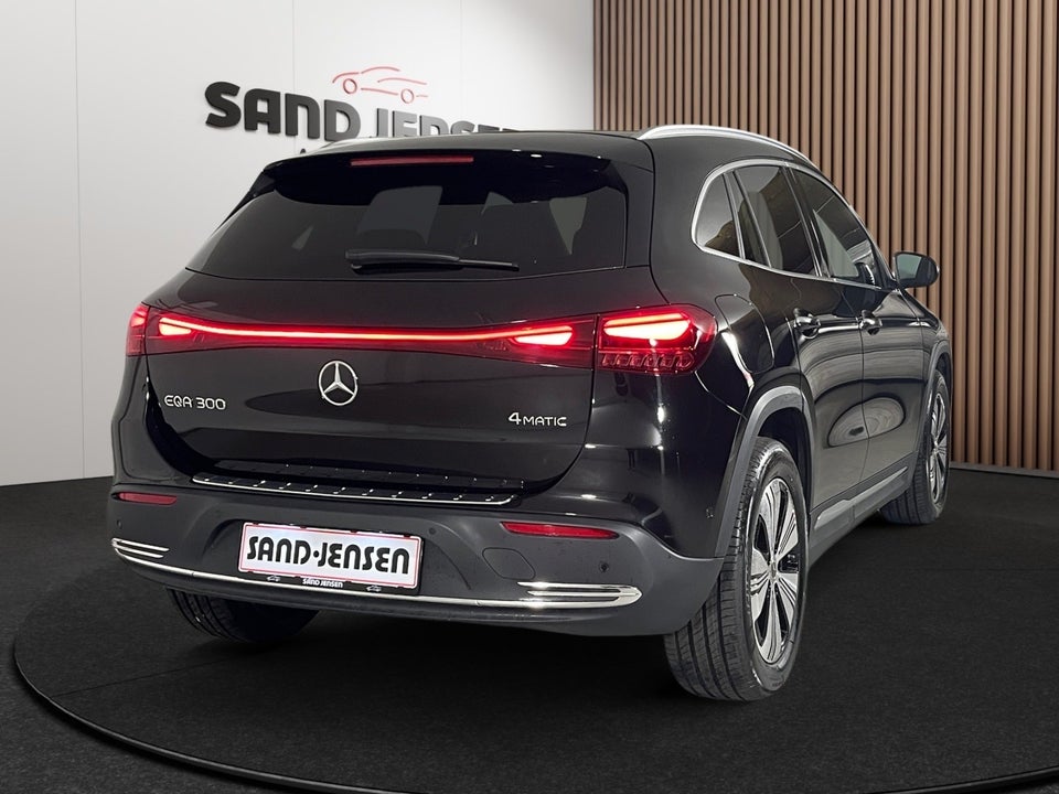 Mercedes EQA300 Progressive 4Matic 5d