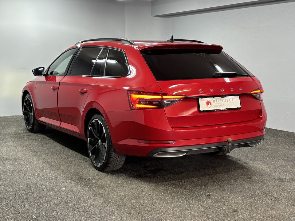 Skoda Superb 1,4 TSi iV Sportline Combi DSG 5d
