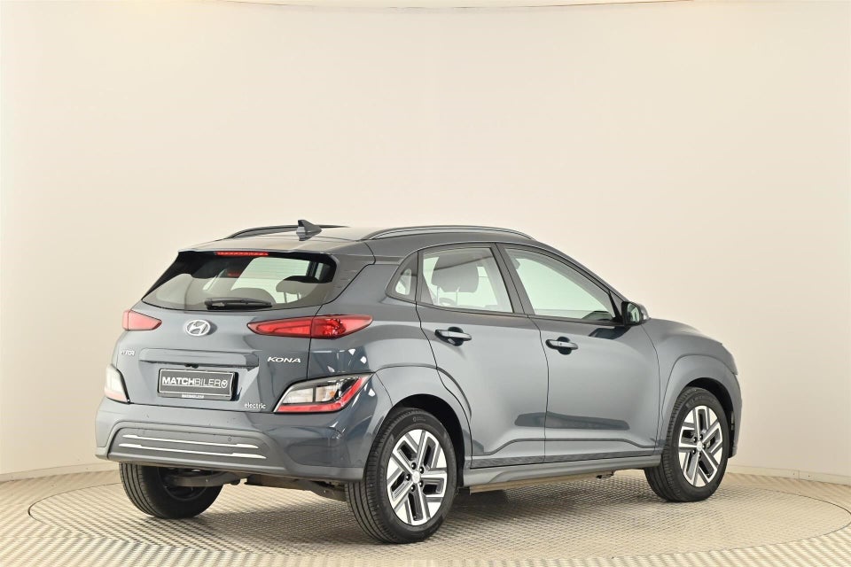 Hyundai Kona 64 EV Essential 5d