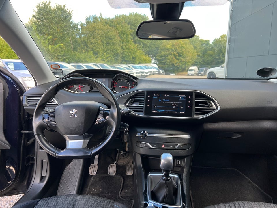 Peugeot 308 1,2 PureTech 130 Active 5d