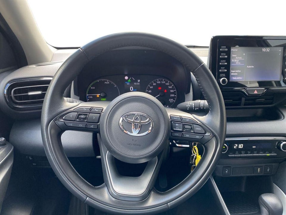 Toyota Yaris 1,5 Hybrid Essential e-CVT 5d
