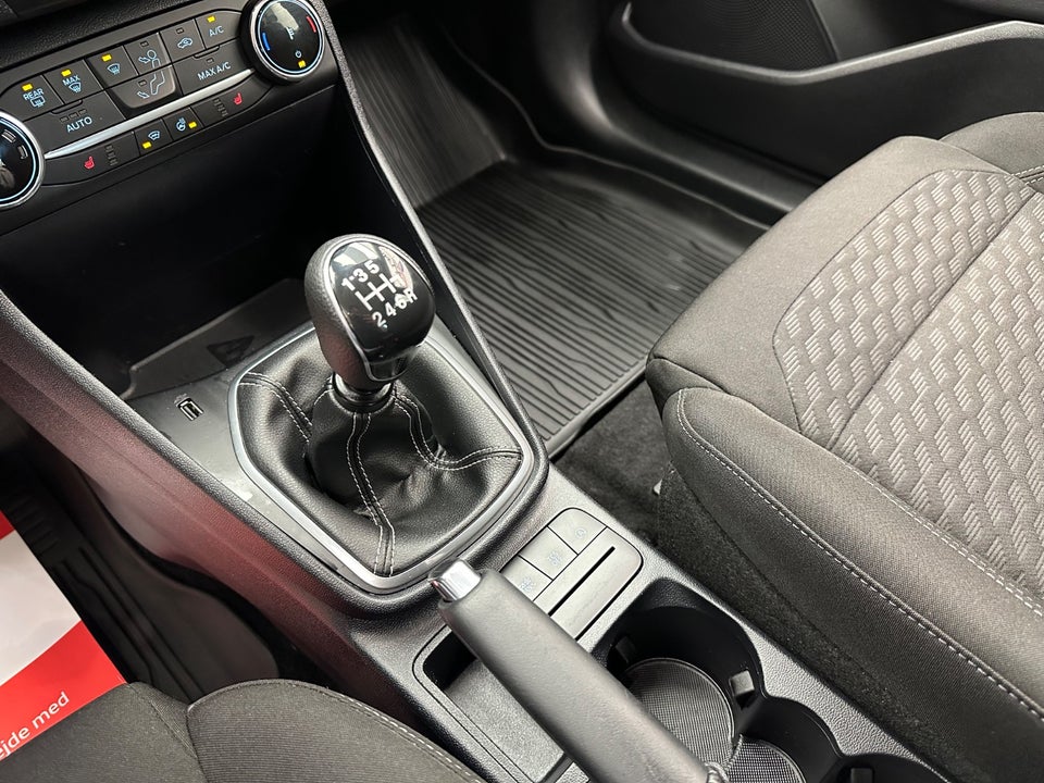 Ford Fiesta 1,0 EcoBoost mHEV Titanium 5d