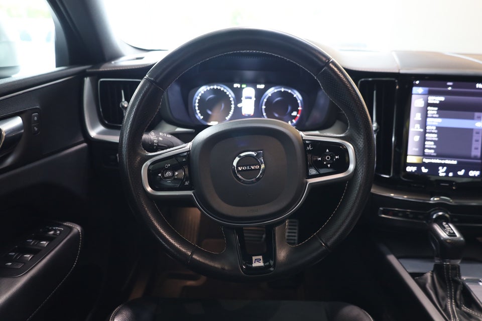 Volvo XC60 2,0 D4 190 R-Design aut. 5d