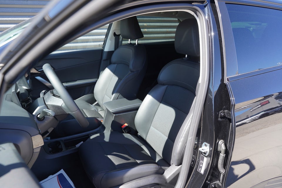 MG MG4 64 Luxury 5d