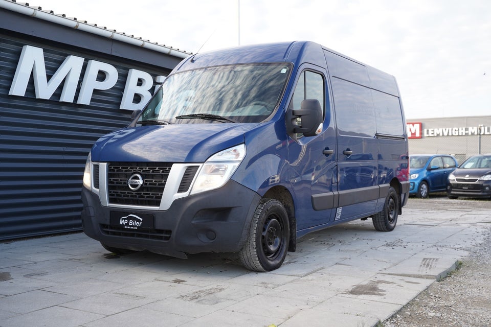 Nissan NV400 2,3 dCi 125 L2H2 Van 5d