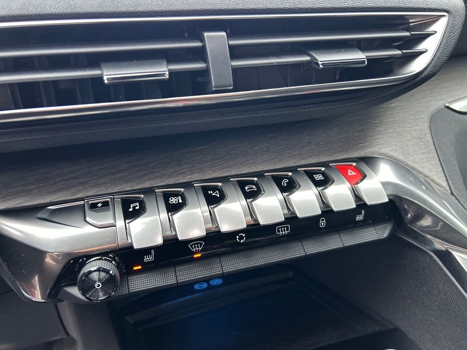 Peugeot 3008 1,6 Hybrid4 GT Line EAT8 5d