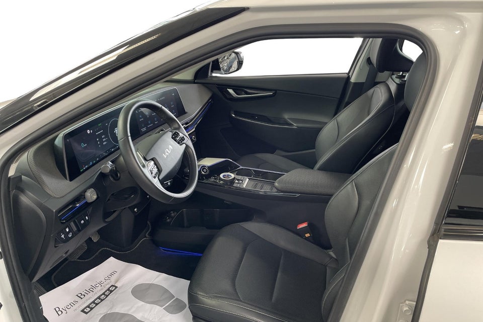 Kia EV6 58 Standard Range Upgrade 5d