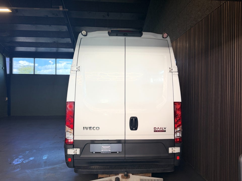 Iveco Daily 2,3 35C14 13,4m³ Van AG8