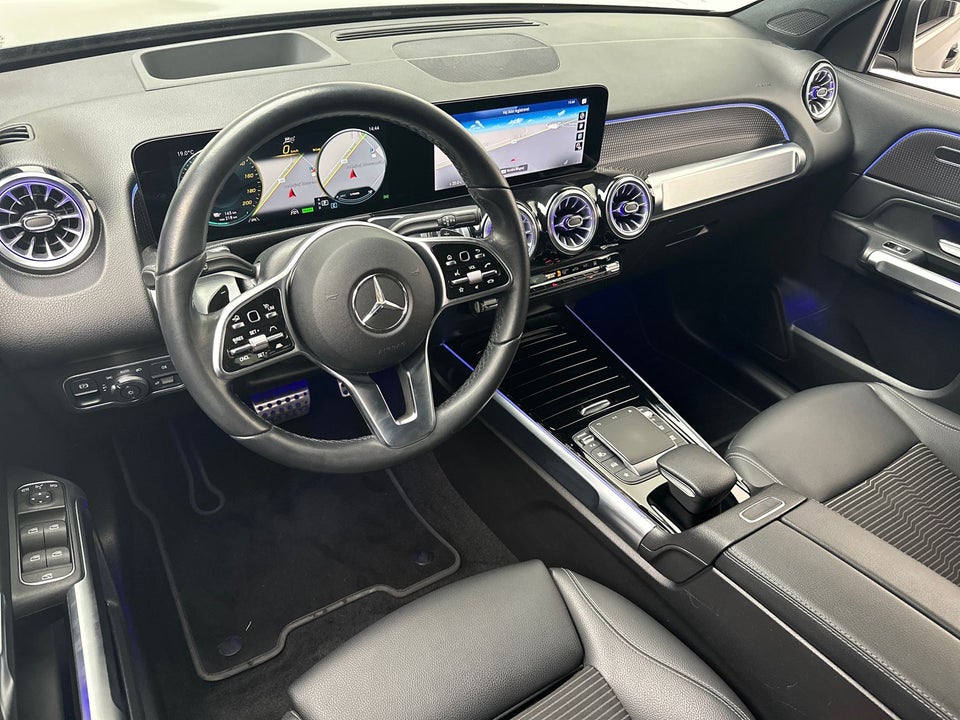 Mercedes EQB300 4Matic 5d