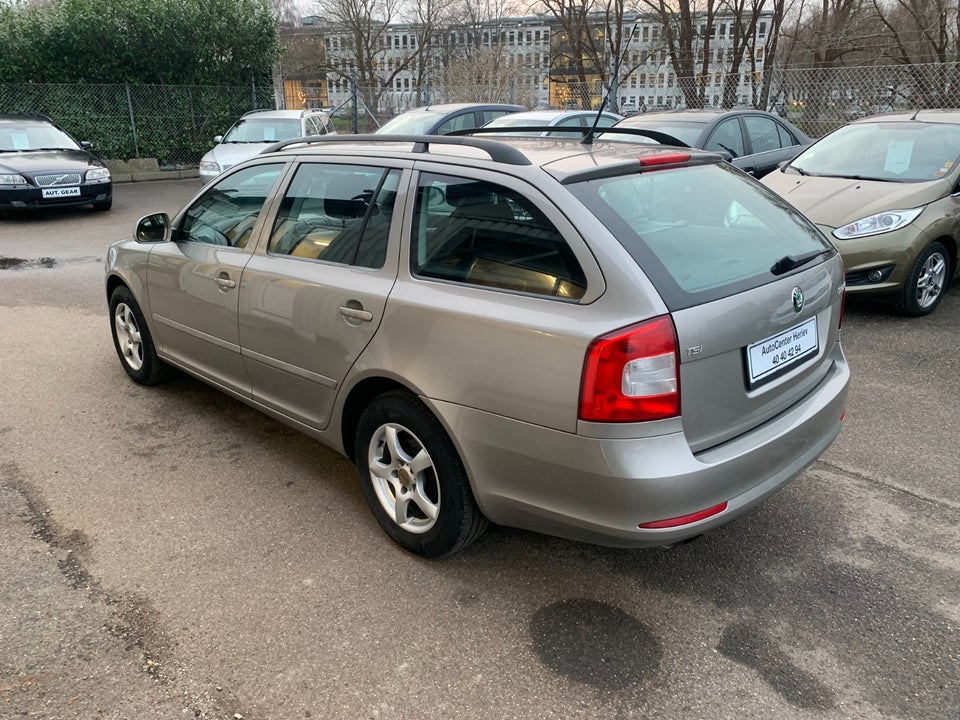 Skoda Octavia 1,4 TSi 122 Ambiente Combi 5d