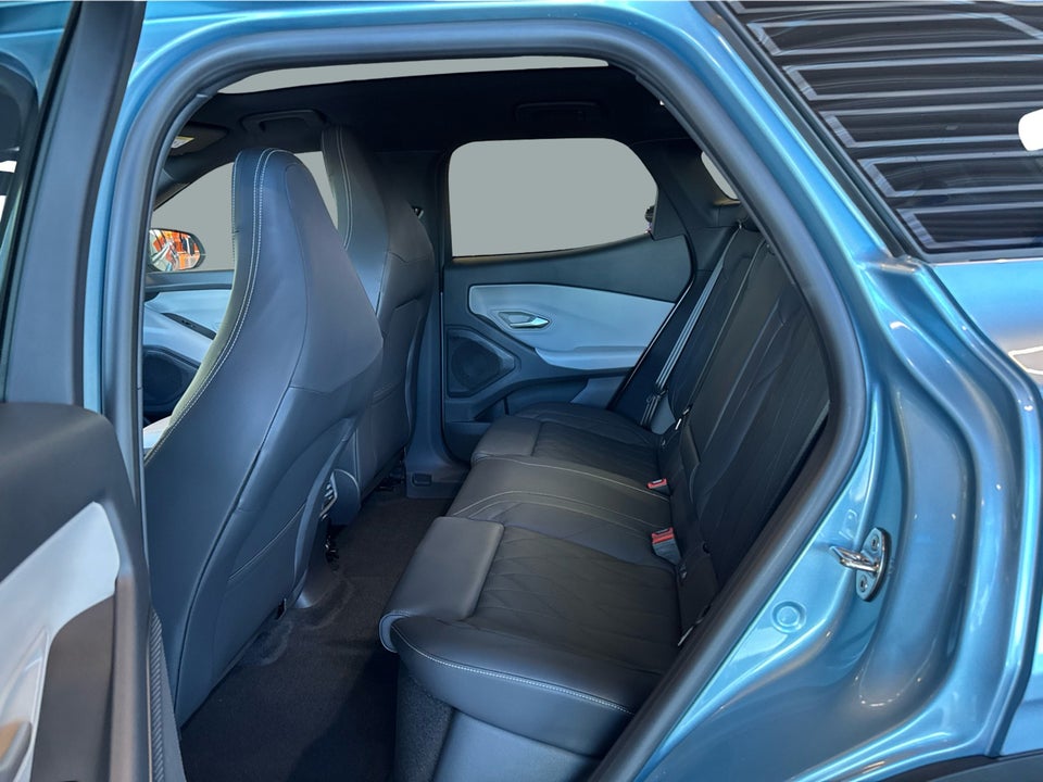 Ford Explorer 82 Premium Extended Range 5d