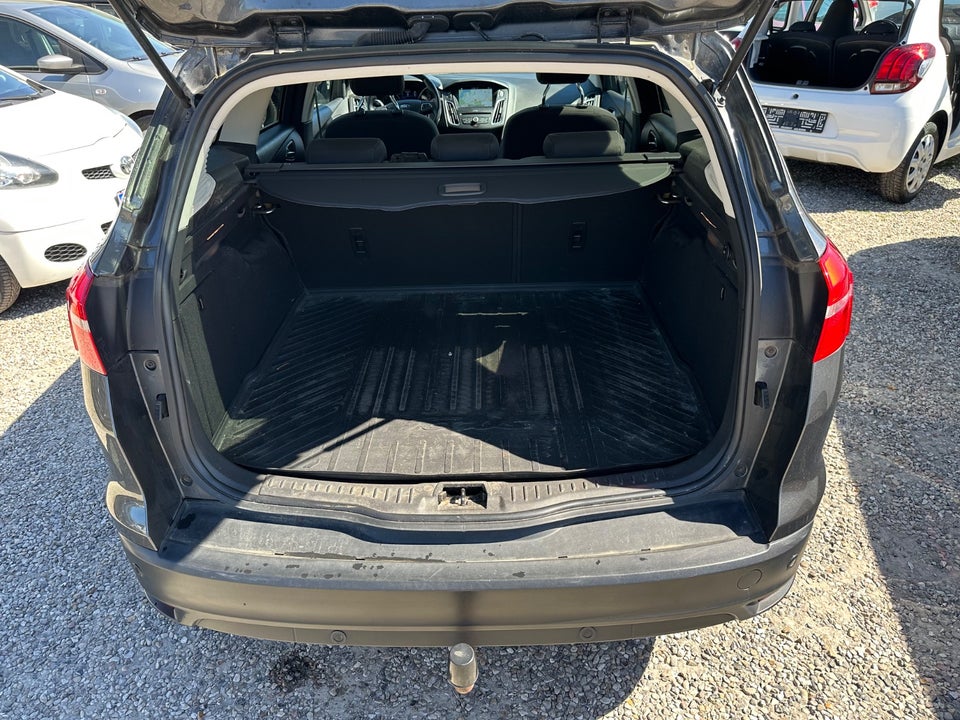 Ford Focus 1,0 EcoBoost Titanium stc. 5d