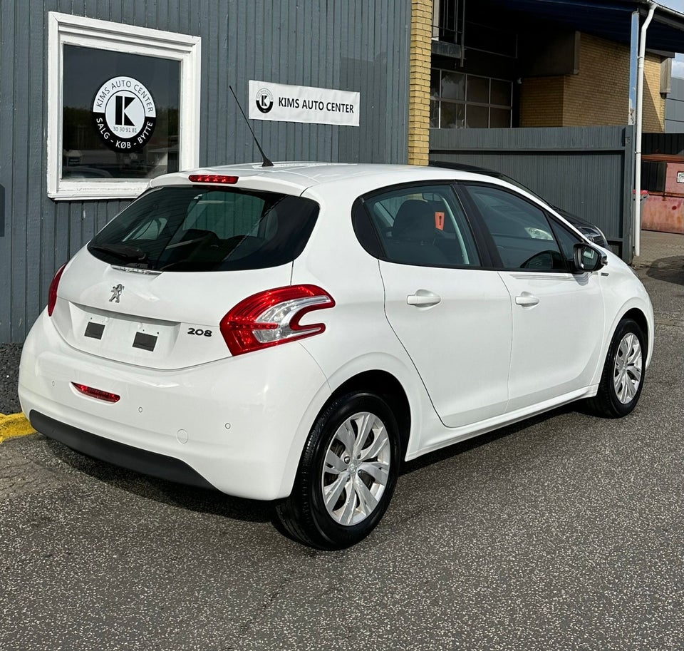 Peugeot 208 1,0 VTi Active+ 5d