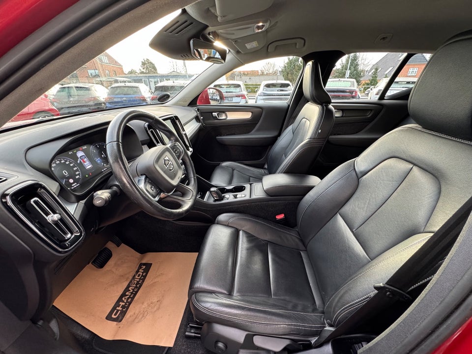 Volvo XC40 2,0 D4 190 Momentum aut. AWD 5d