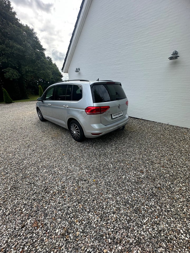 VW Touran 1,6 TDi 115 Comfortline DSG 5d