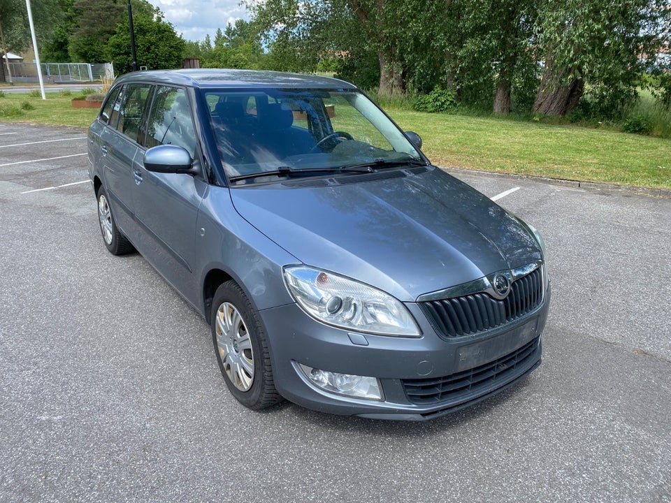 Skoda Fabia 1,6 TDi 90 Elegance Combi 5d