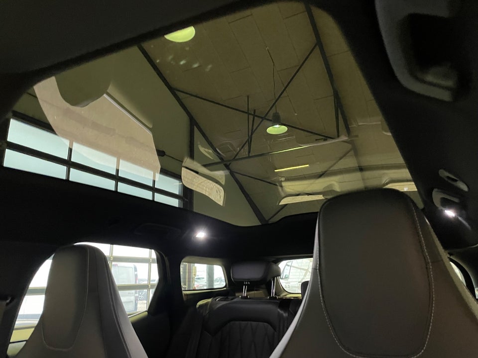 Ford Explorer 82 Premium Extended Range 5d