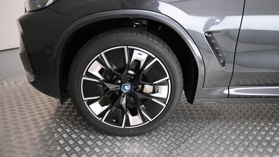 BMW iX3 Charged Plus M-Sport 5d