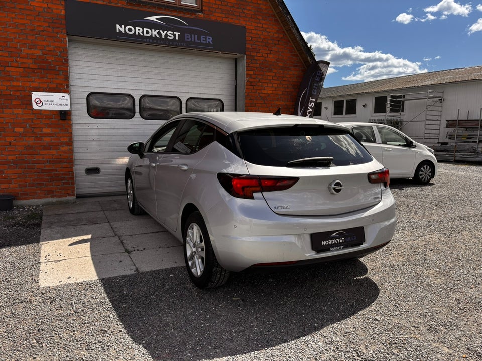 Opel Astra 1,6 CDTi 136 Innovation 5d