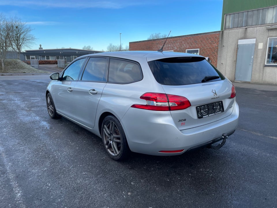 Peugeot 308 1,6 BlueHDi 120 Active SW 5d